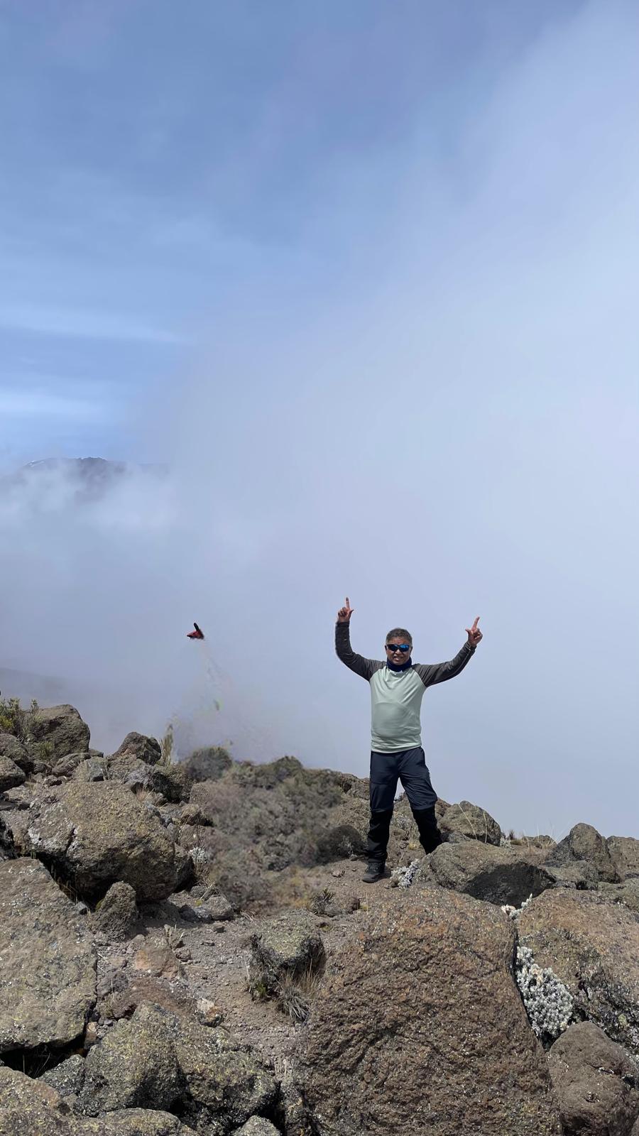 climbing mt kilimanjaro-dr sujan sen 